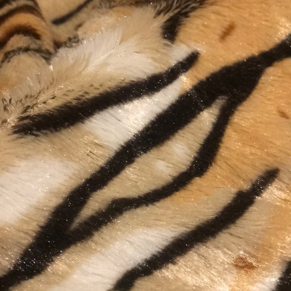 Tiger Costumes Adult size - Picture 2 of 3